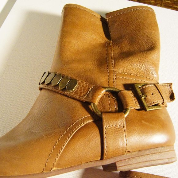 Nine West Emilianao Short Boots - Picture 10 of 16